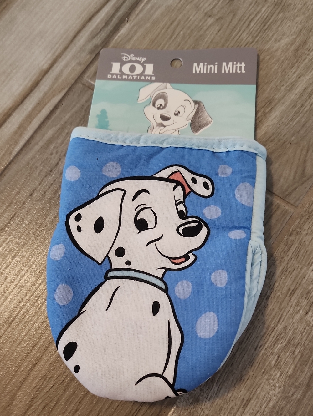 NWT Disney 101 Dalmations Mini Oven Mitt